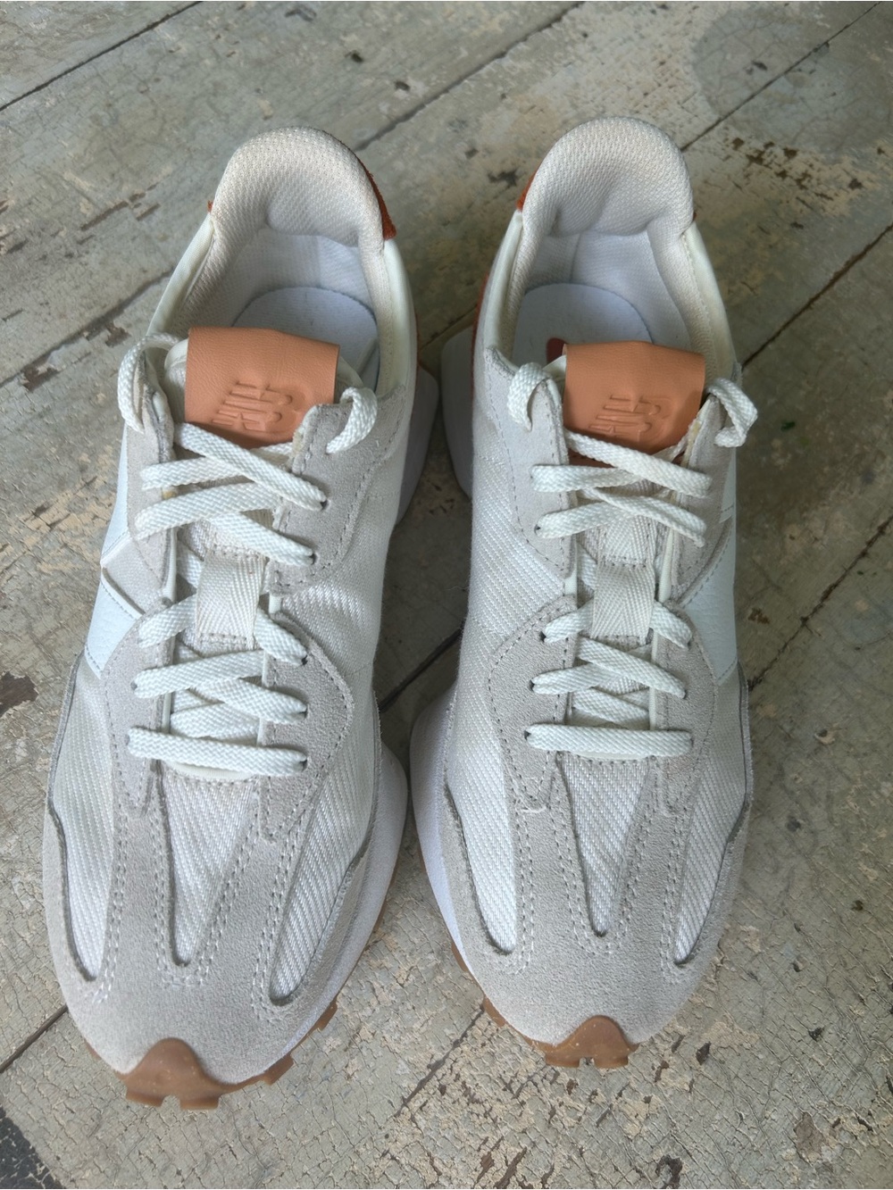 New Balance 327 women's Cream and Tan Retro Running Sneakers